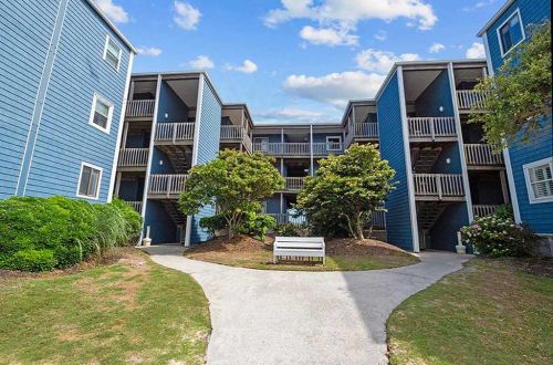 Topsail Reef 117 - LT